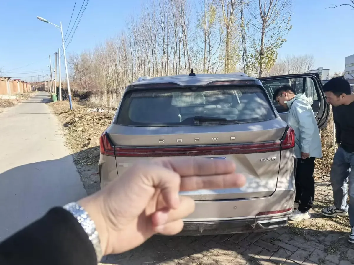 2023 Roewe RX9 2.0T 242HP L4 9AT,autocango,china used car exporter,china ev exporter,chinese used car exporter,chinese used ev exporter