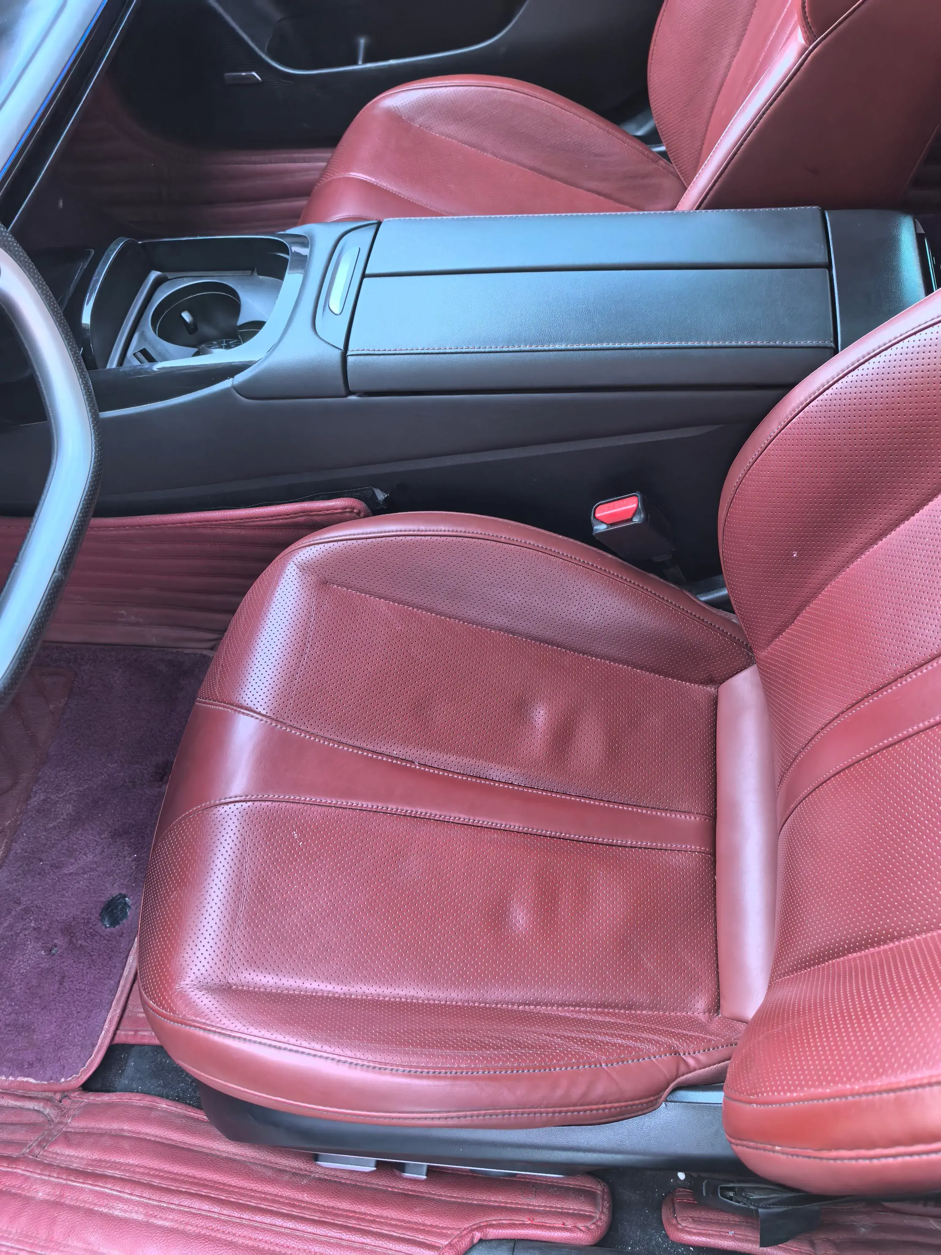 2020 XPENG P7 thumbnail 2