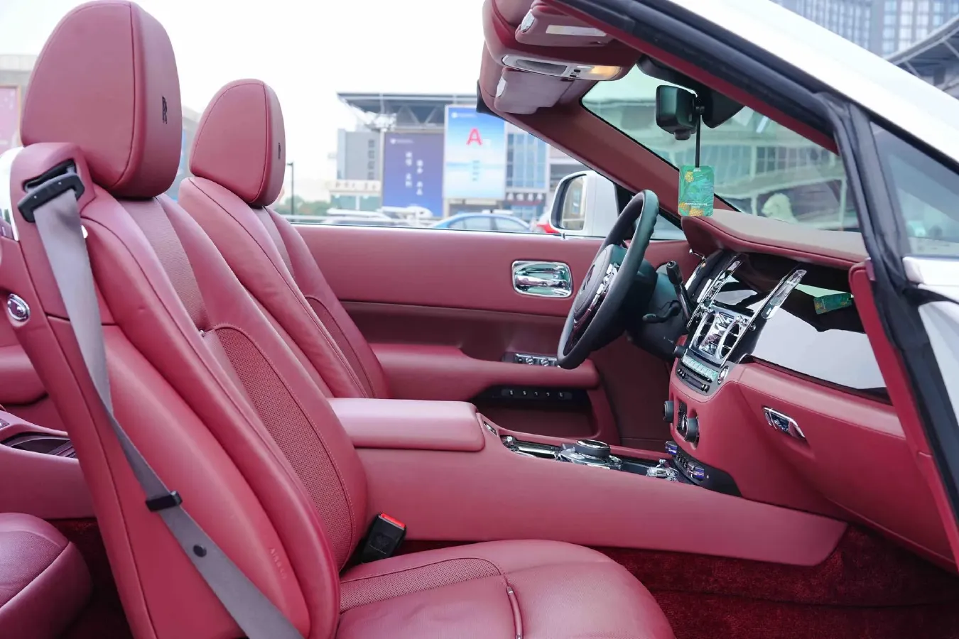 2018 Rolls-Royce Dawn 6.6T 571HP V12 8AT,autocango,china used car exporter,china ev exporter,chinese used car exporter,chinese used ev exporter