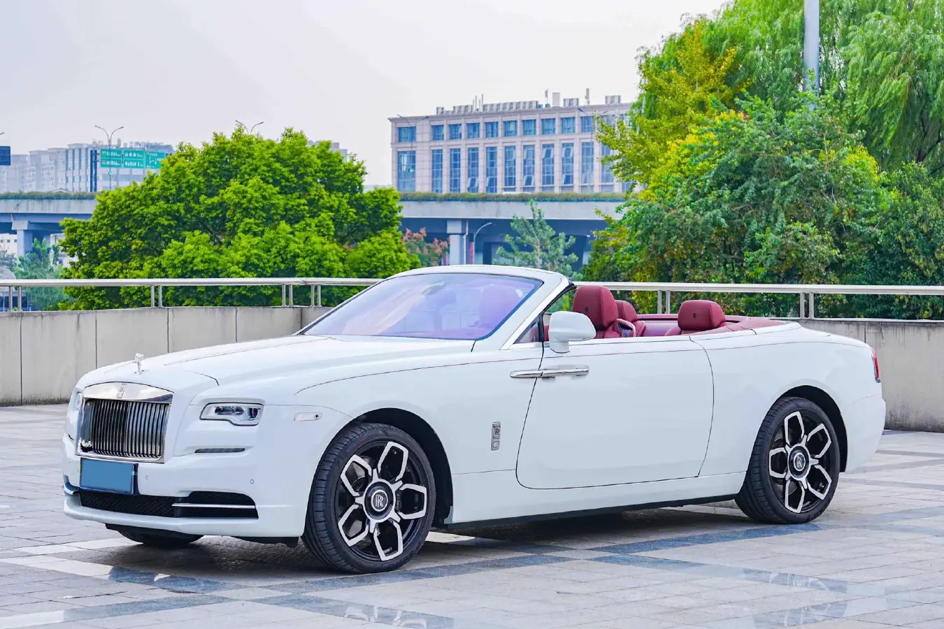 2018 Rolls-Royce Dawn 6.6T 571HP V12 8AT