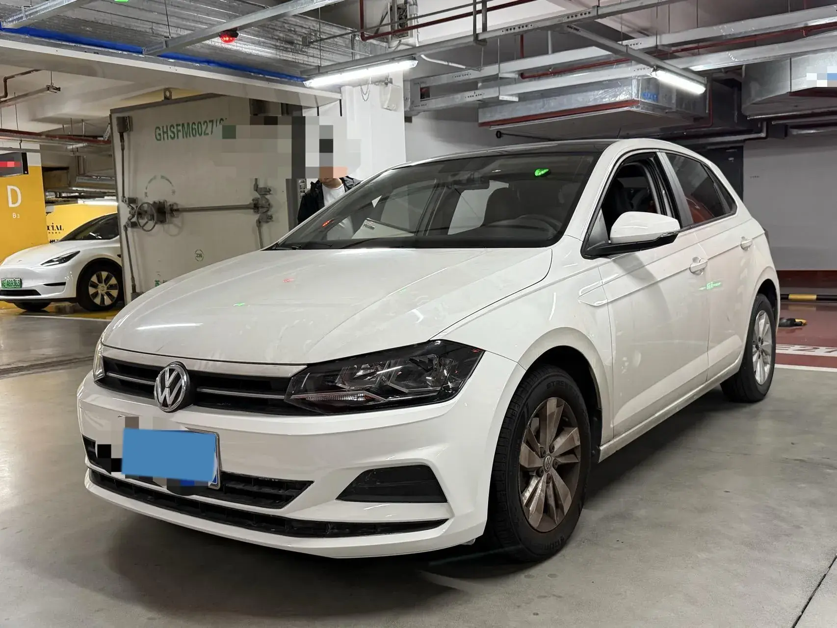 2019 VOLKSWAGEN POLO view 1