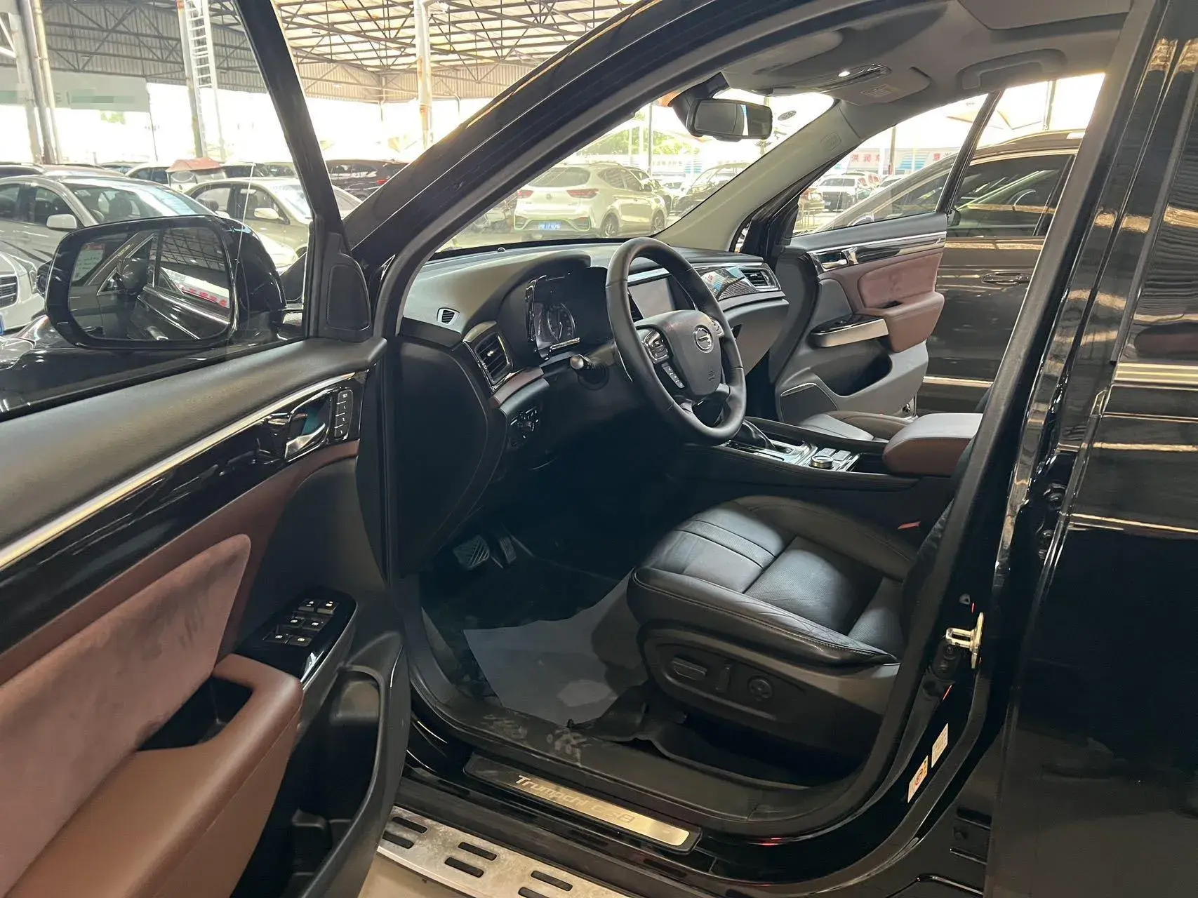 2017 GAC TRUMPCHI thumbnail 4