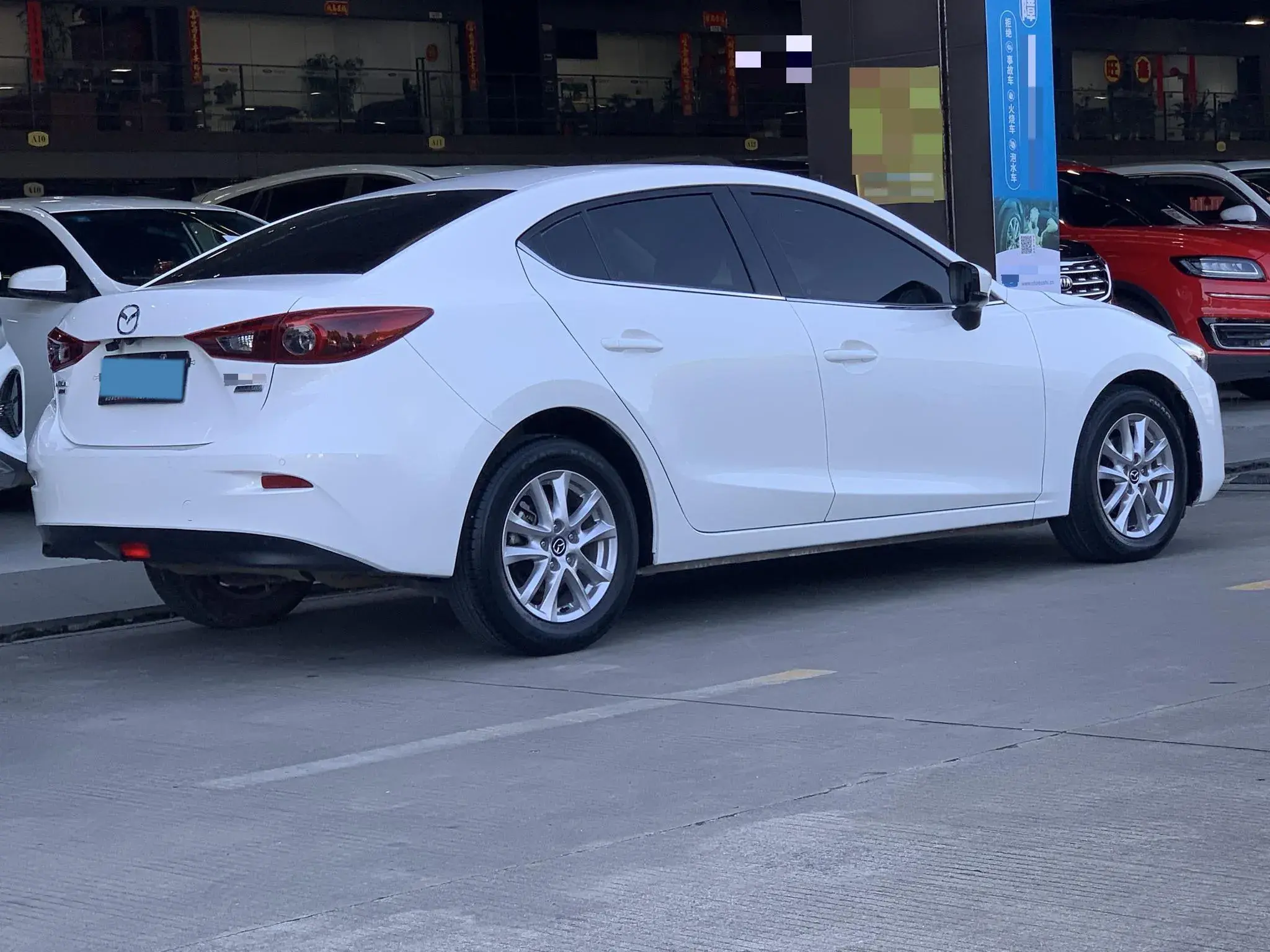 2017 MAZDA 3 thumbnail 4