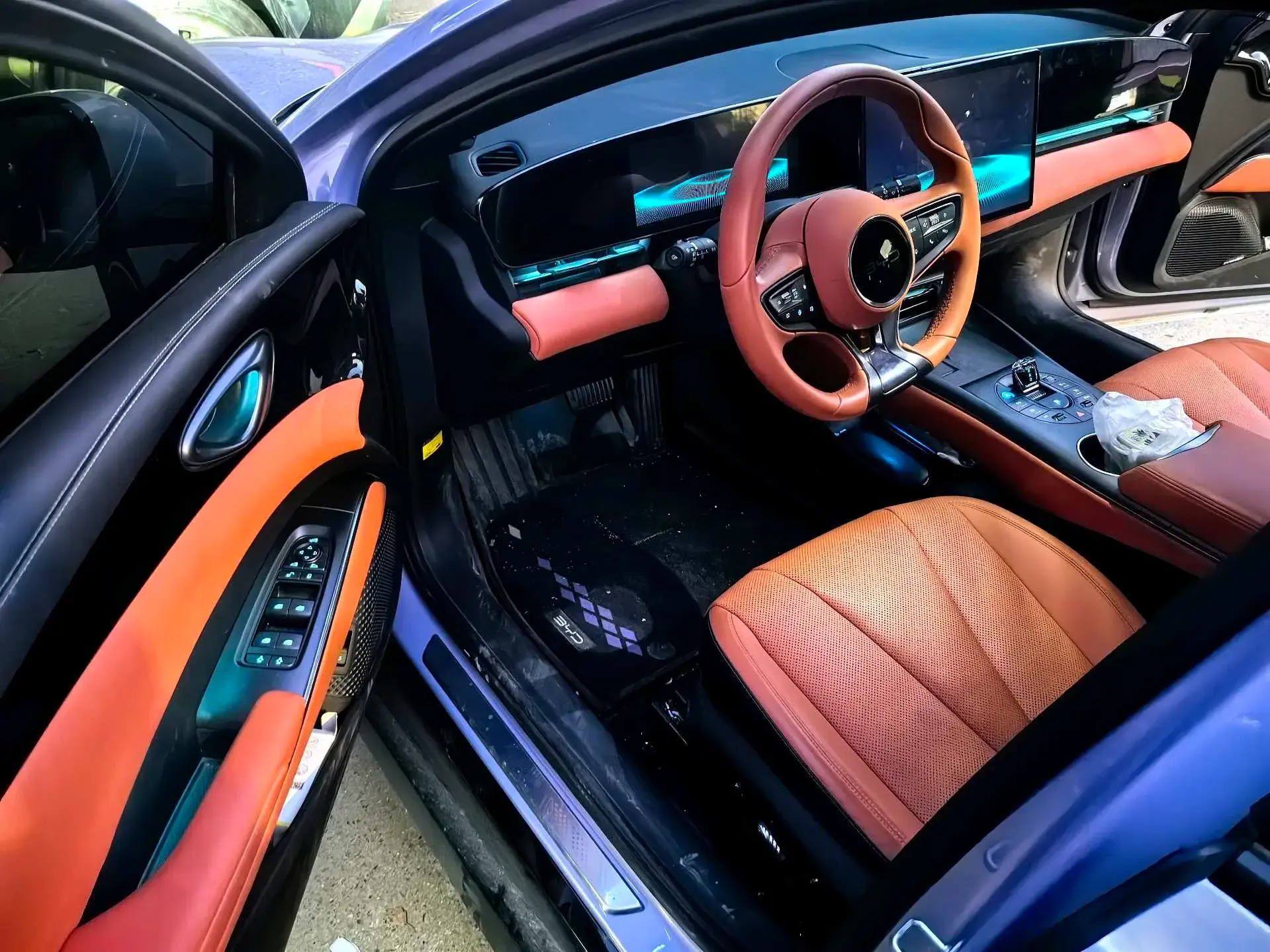 2025 BYD SEAL thumbnail 3