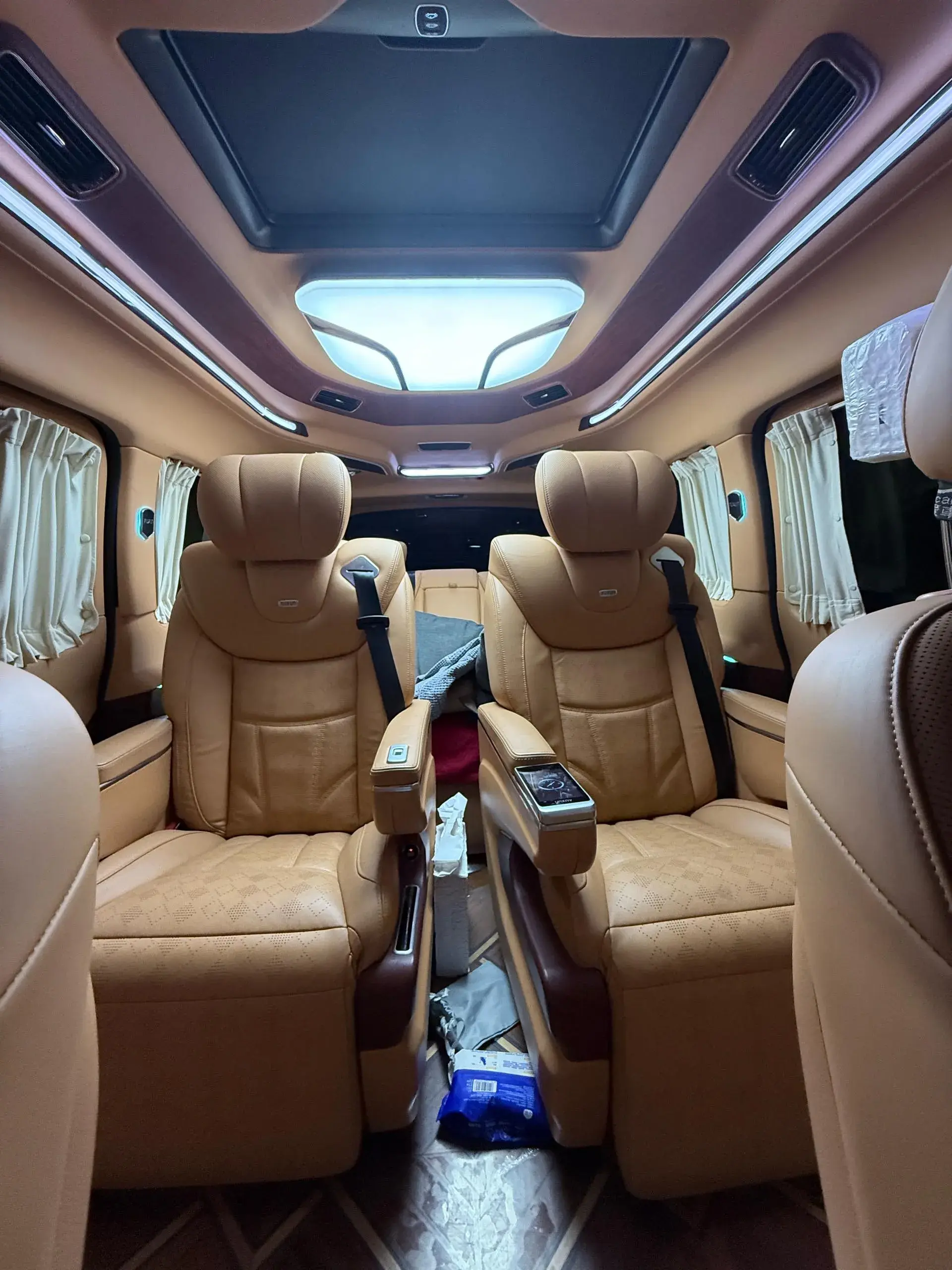 2018 MERCEDES-BENZ V thumbnail 4