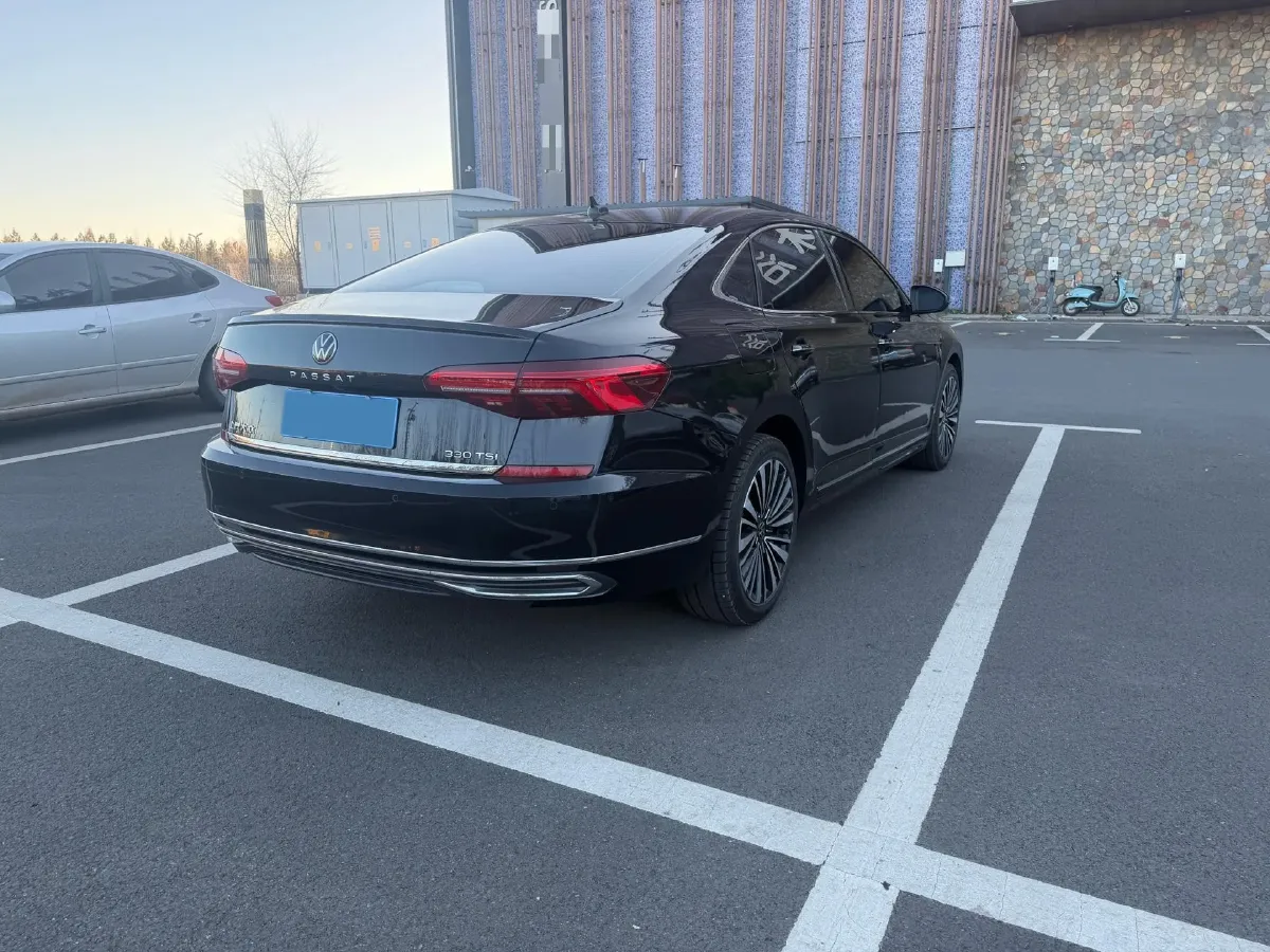 2021 Volkswagen Passat 2.0T 186HP L4 7DCT,autocango,china used car exporter,china ev exporter,chinese used car exporter,chinese used ev exporter