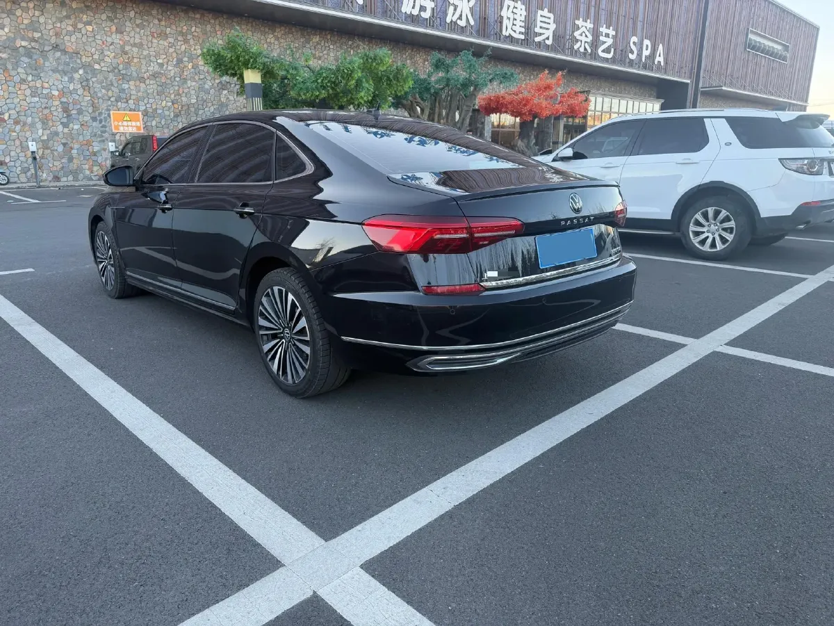 2021 Volkswagen Passat 2.0T 186HP L4 7DCT,autocango,china used car exporter,china ev exporter,chinese used car exporter,chinese used ev exporter