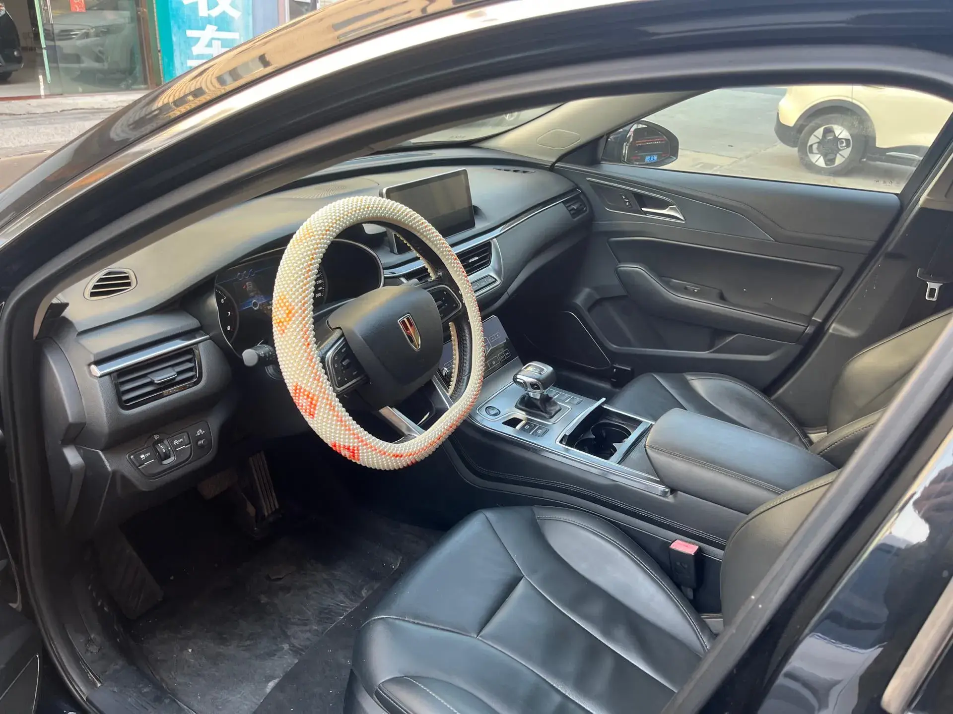 2020 HONGQI H5 thumbnail 3