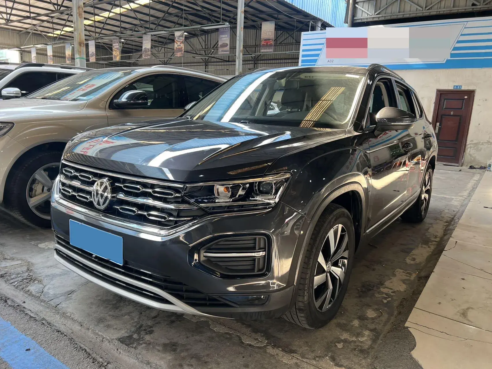 2019 VOLKSWAGEN TAYRON view 1