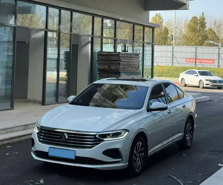 2023 VOLKSWAGEN LAVIDA view 1