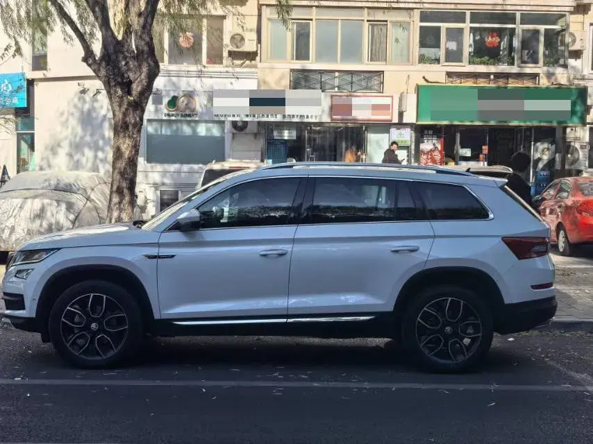 2020 SKODA KODIAK thumbnail 3