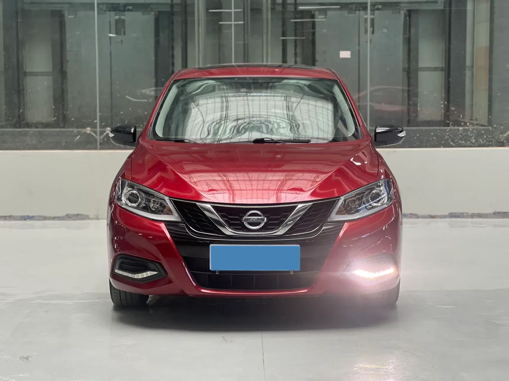 2021 NISSAN TIIDA thumbnail 2