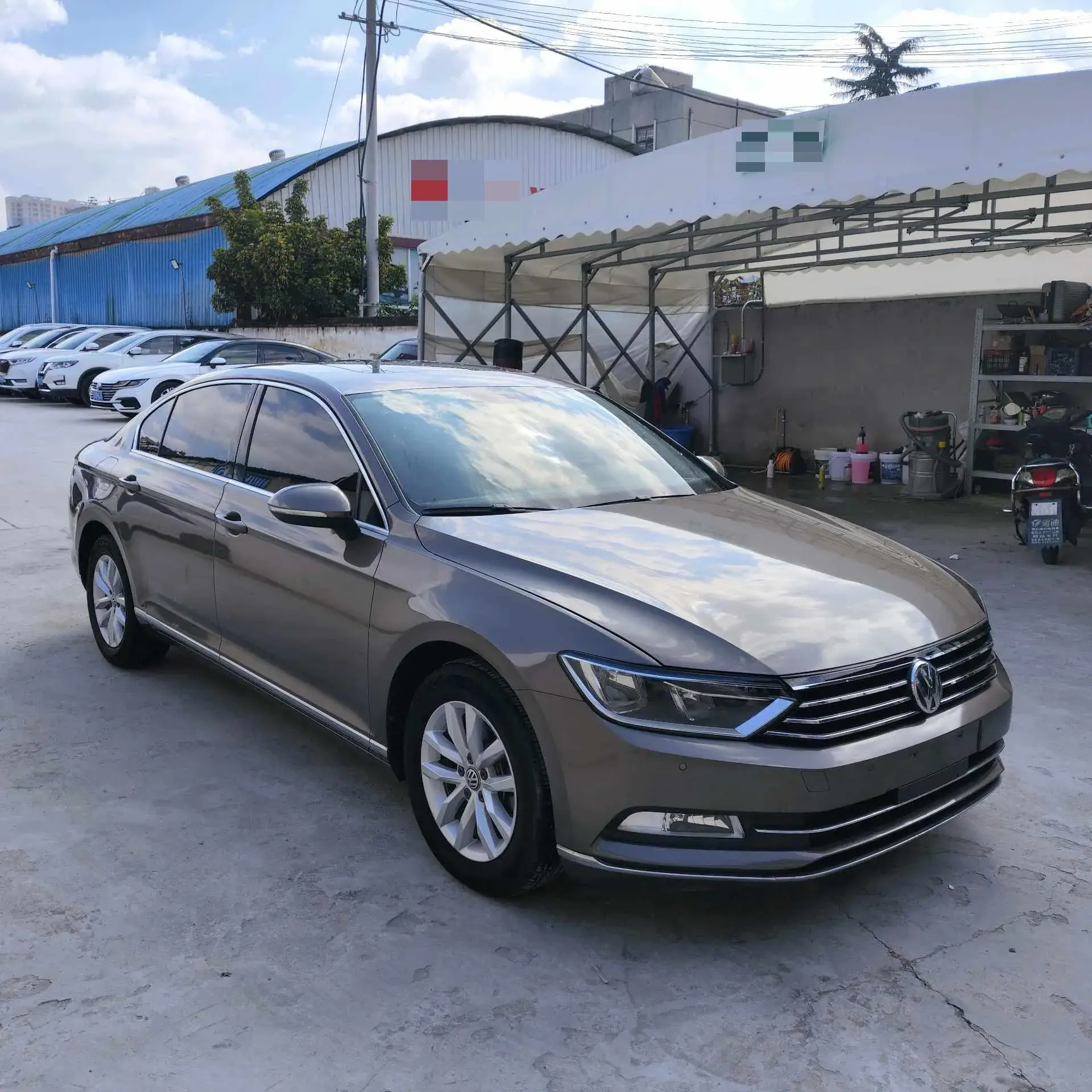 2018 VOLKSWAGEN MAGOTAN thumbnail 3