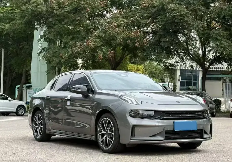 2021 LYNK&CO 03 thumbnail 3