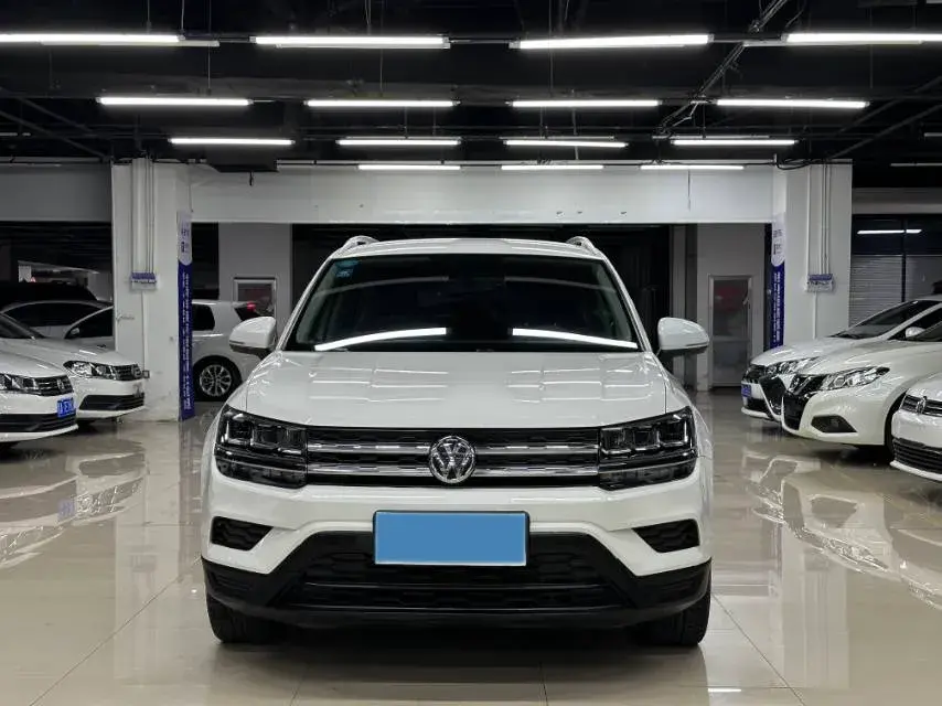 2021 VOLKSWAGEN THARU thumbnail 3