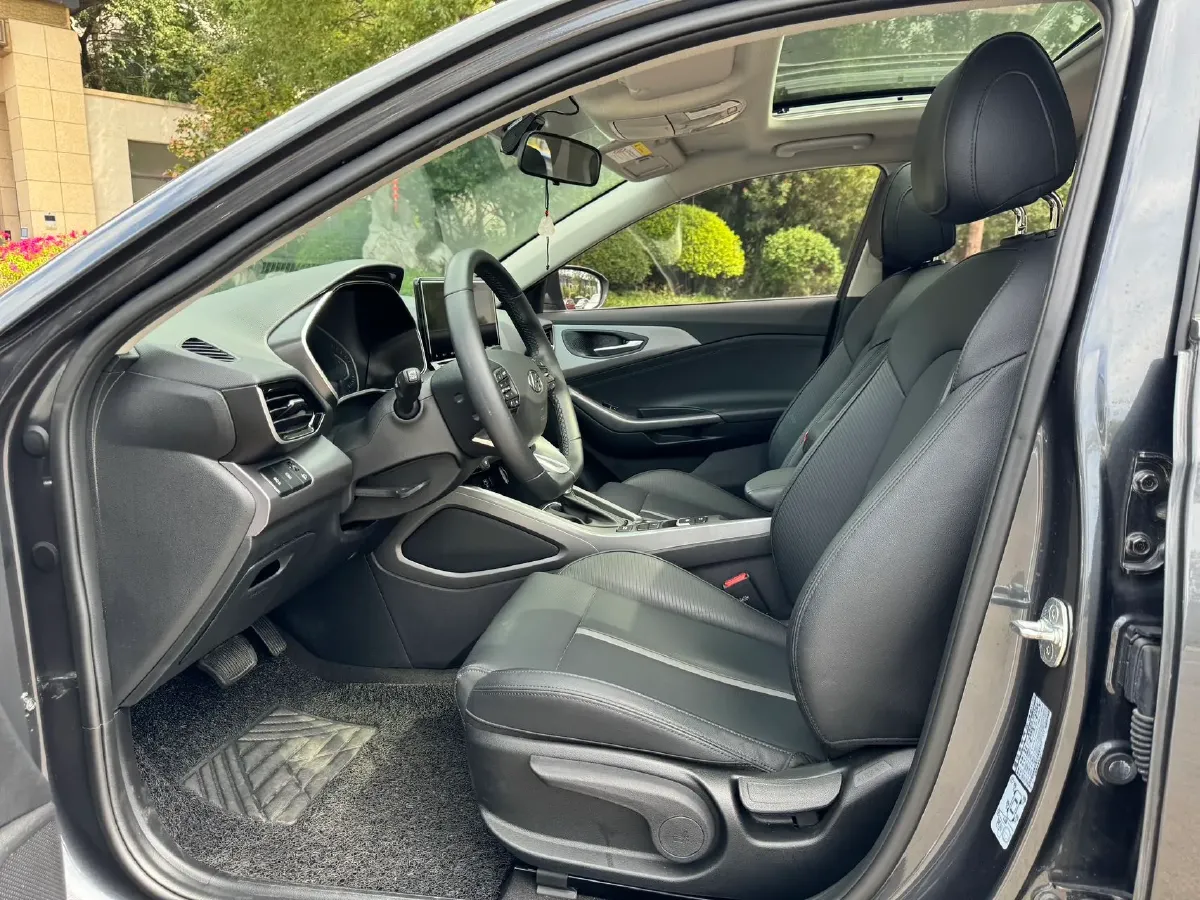 2021 Hyundai La Festa 1.6T 190HP L4 7DCT,autocango,china used car exporter,china ev exporter,chinese used car exporter,chinese used ev exporter