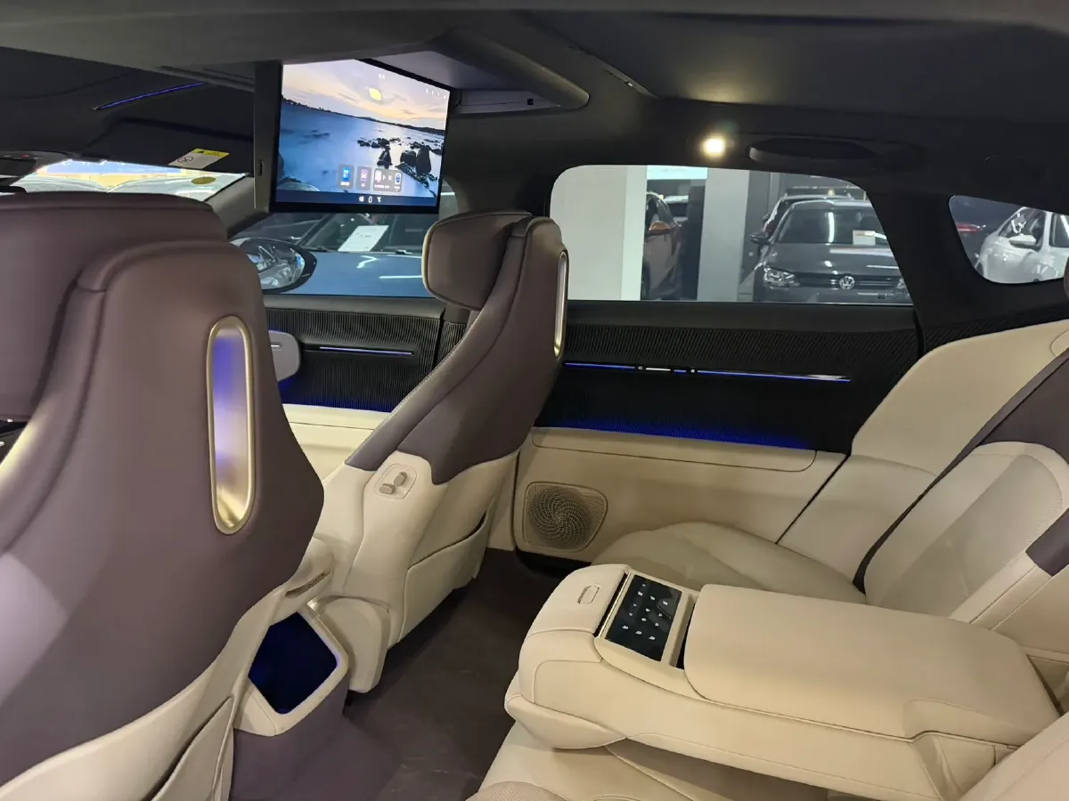 2025 Avatr 12 1.5T 156HP L4 REEV 39.05KWH,autocango,china used car exporter,china ev exporter,chinese used car exporter,chinese used ev exporter