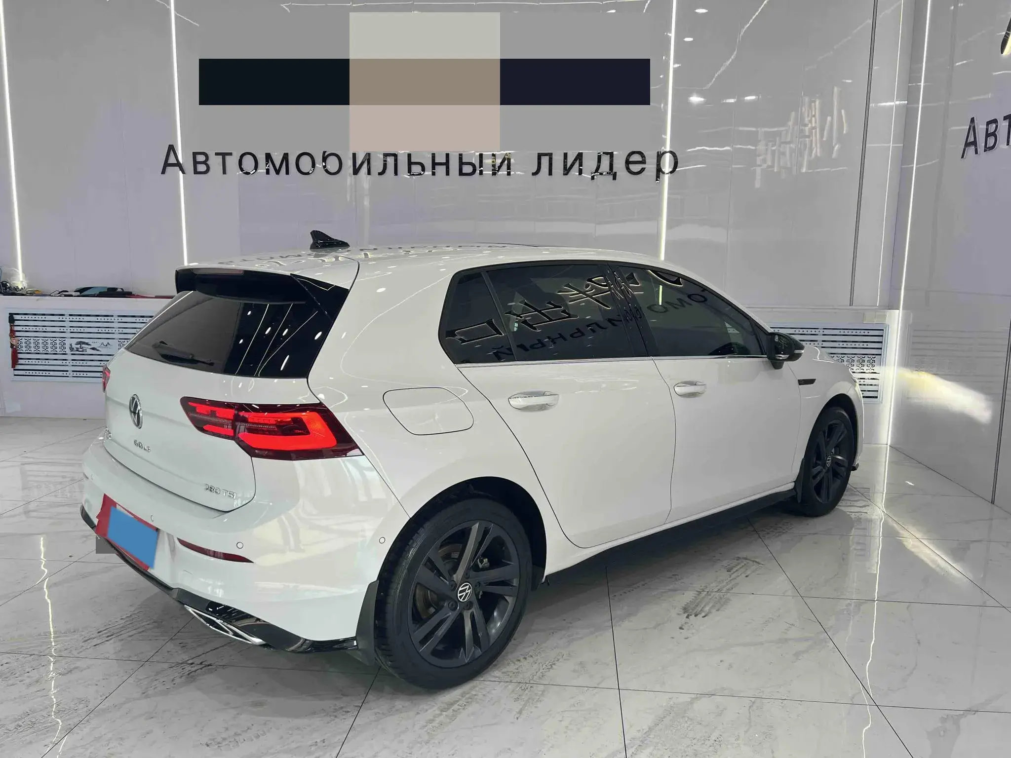 2021 VOLKSWAGEN GOLF thumbnail 3