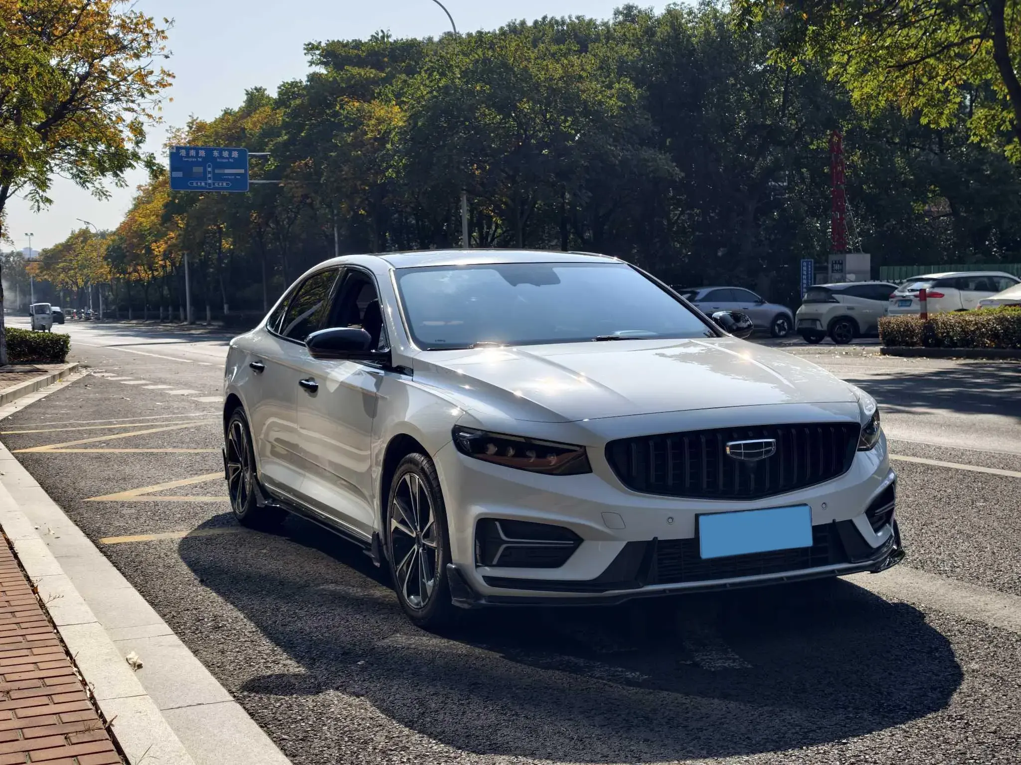 2023 GEELY PREFACE thumbnail 3