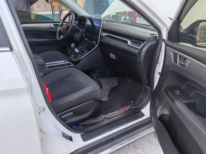 2021 HAVAL M6 thumbnail 4