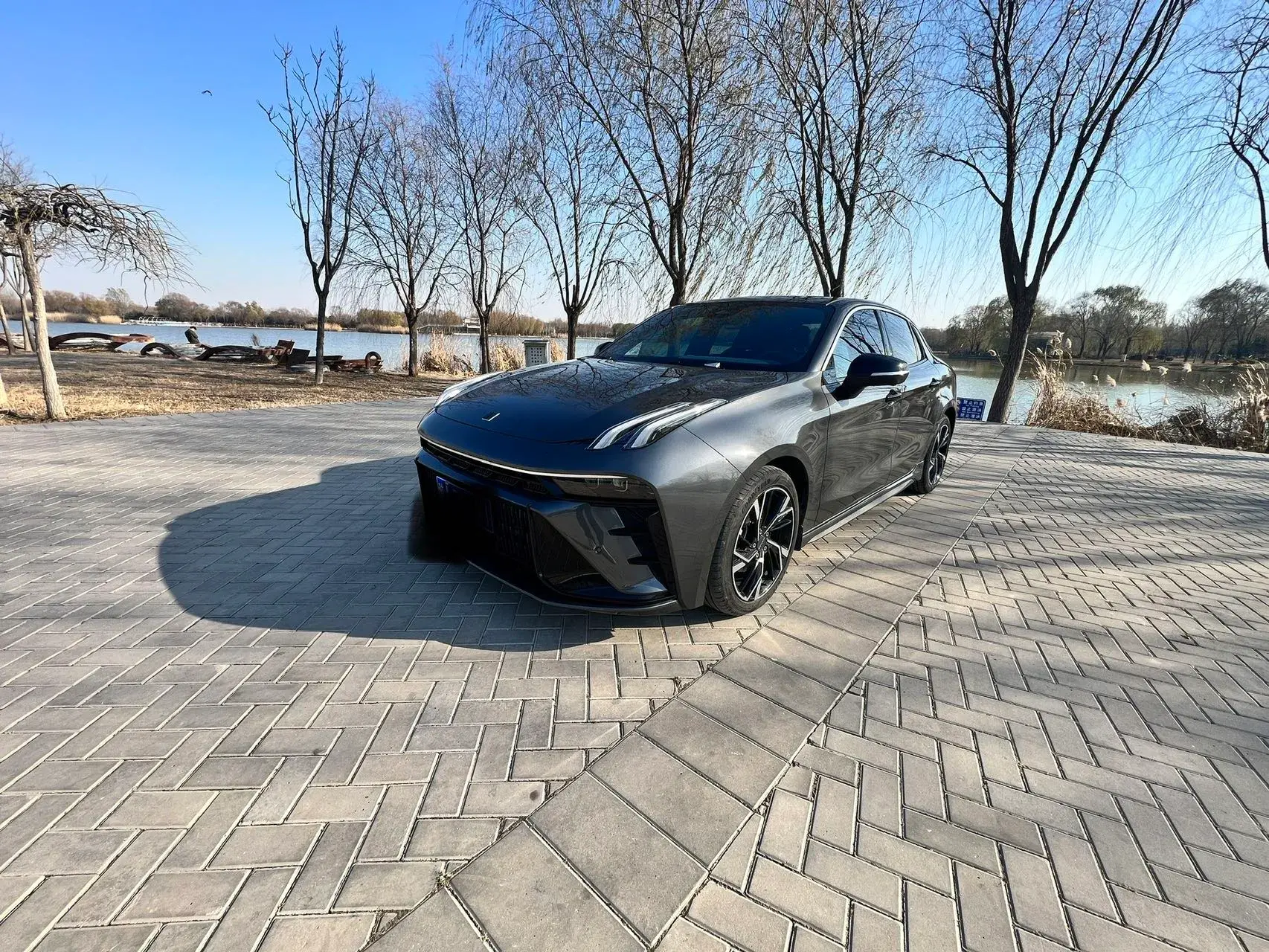 2023 LYNK&CO 03 thumbnail 2