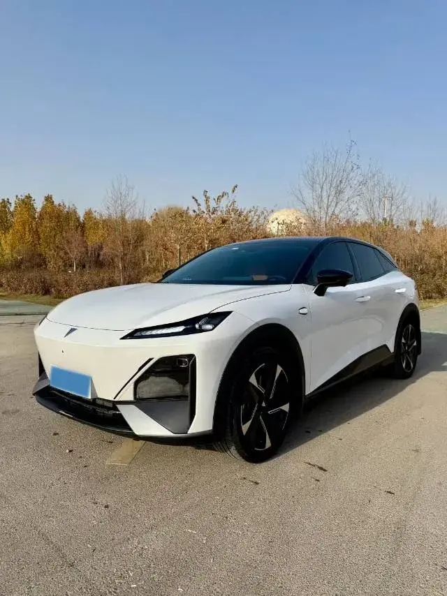 2023 DEEPAL S07 view 1