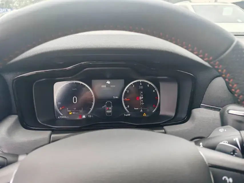 2019 LYNK&CO 03 thumbnail 4