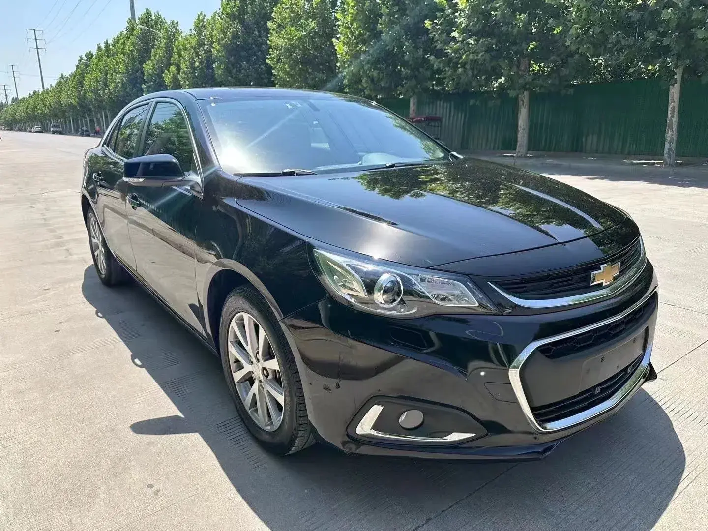 2018 CHEVROLET MALIBU thumbnail 3