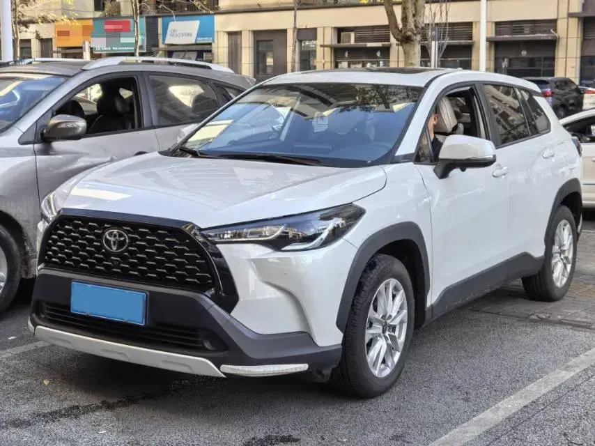 2024 TOYOTA COROLLA view 1