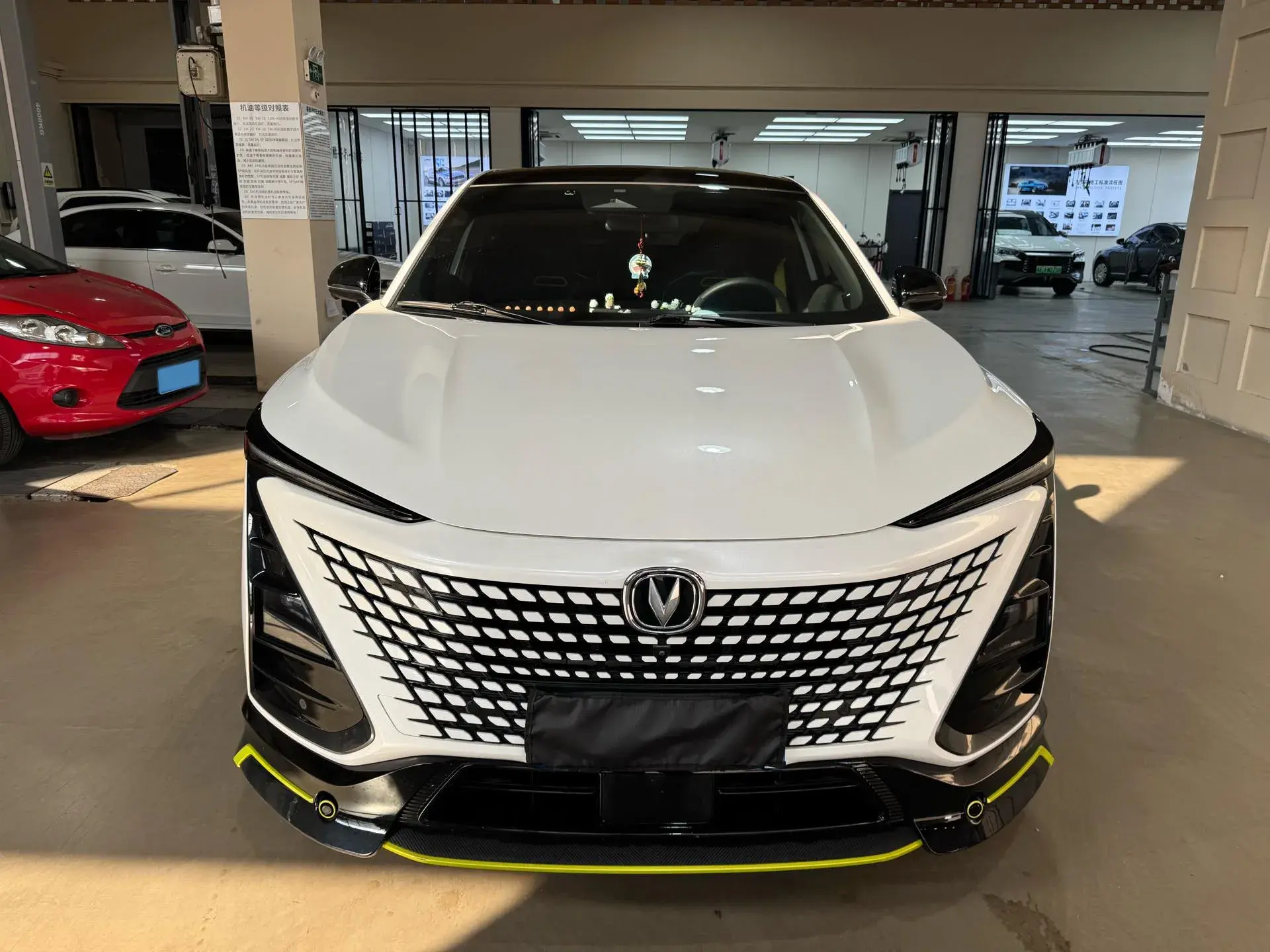 2022 CHANGAN UNI-T thumbnail 2