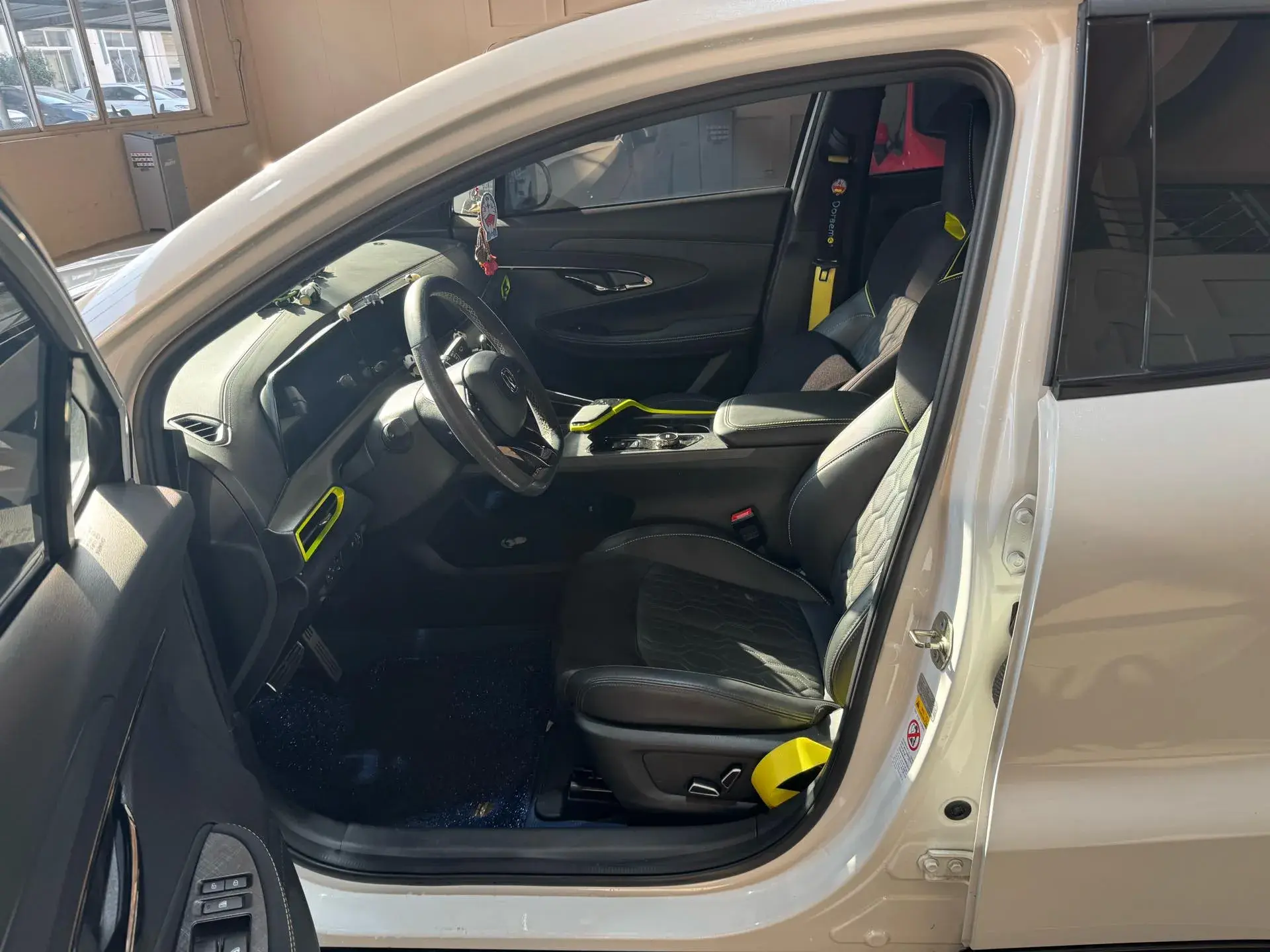 2022 CHANGAN UNI-T thumbnail 4