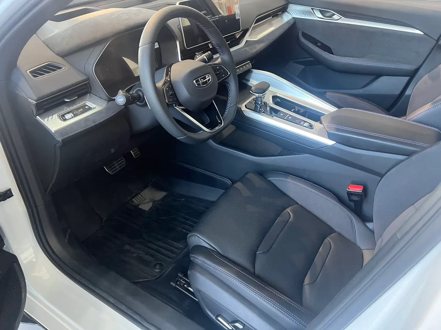 2024 GEELY PREFACE thumbnail 4