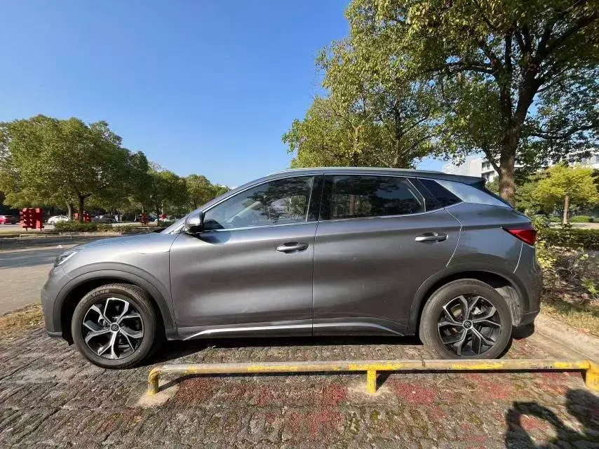 2022 BYD YUAN thumbnail 3