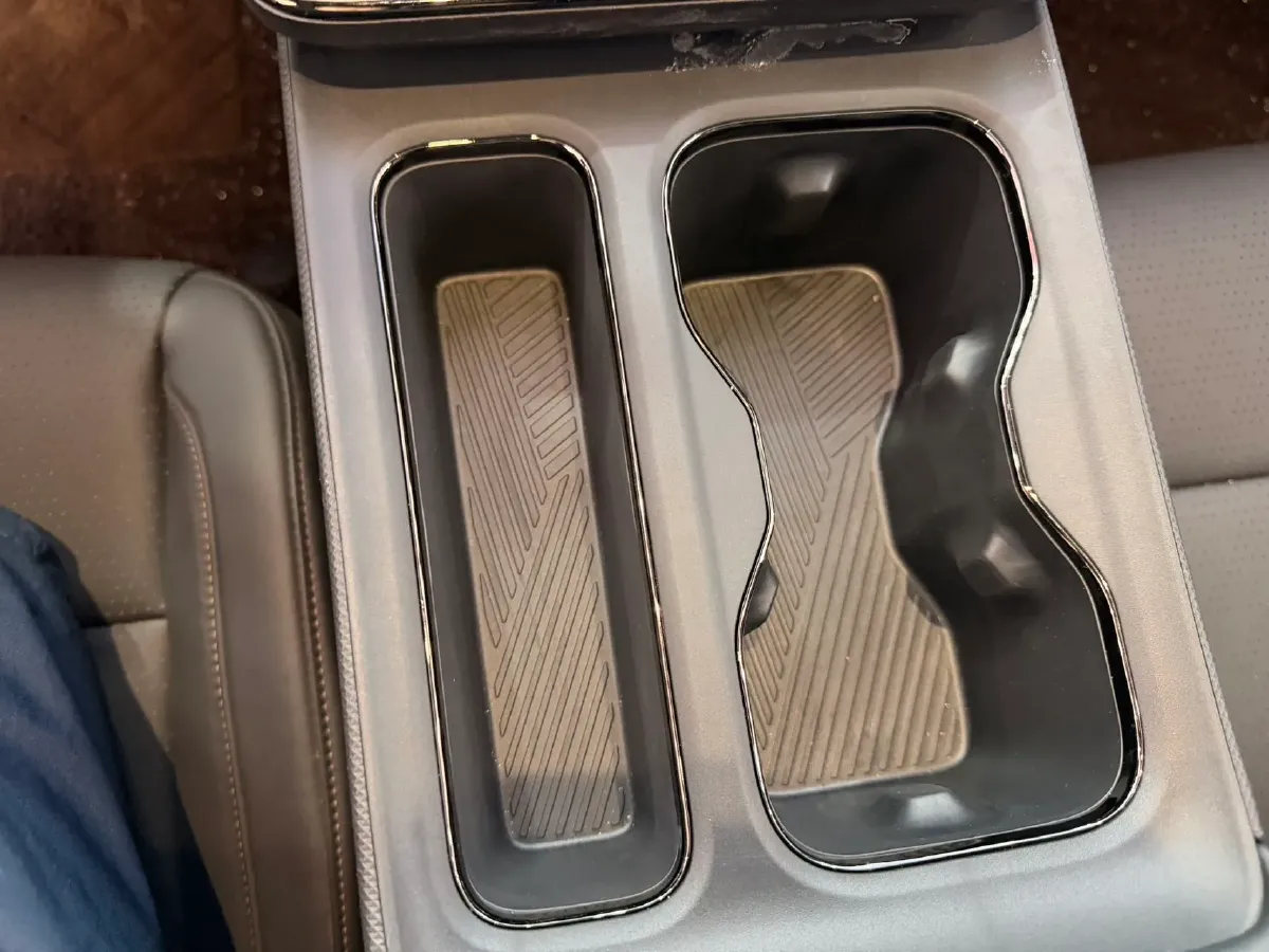 2025 Toyota BZ3X BEV 58.37KWH,autocango,china used car exporter,china ev exporter,chinese used car exporter,chinese used ev exporter