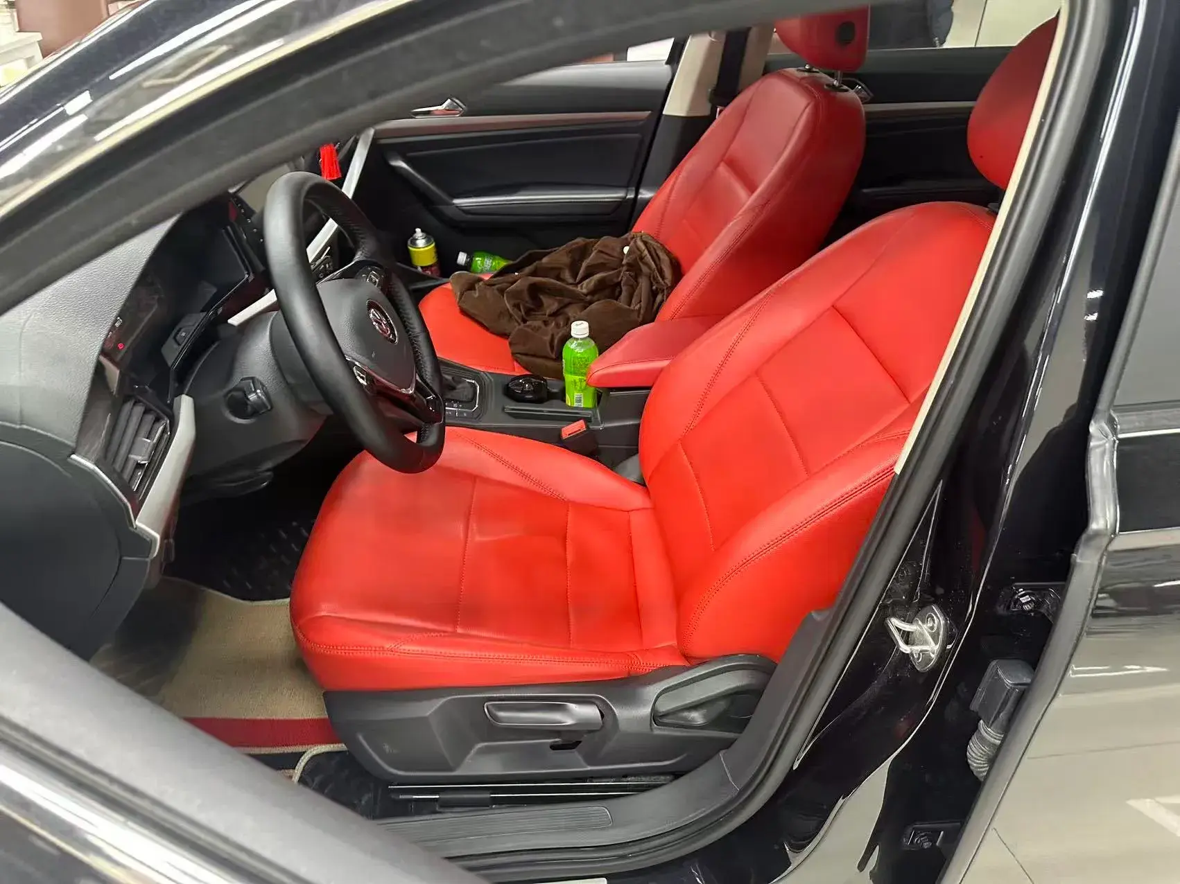 2019 VOLKSWAGEN LAVIDA thumbnail 2