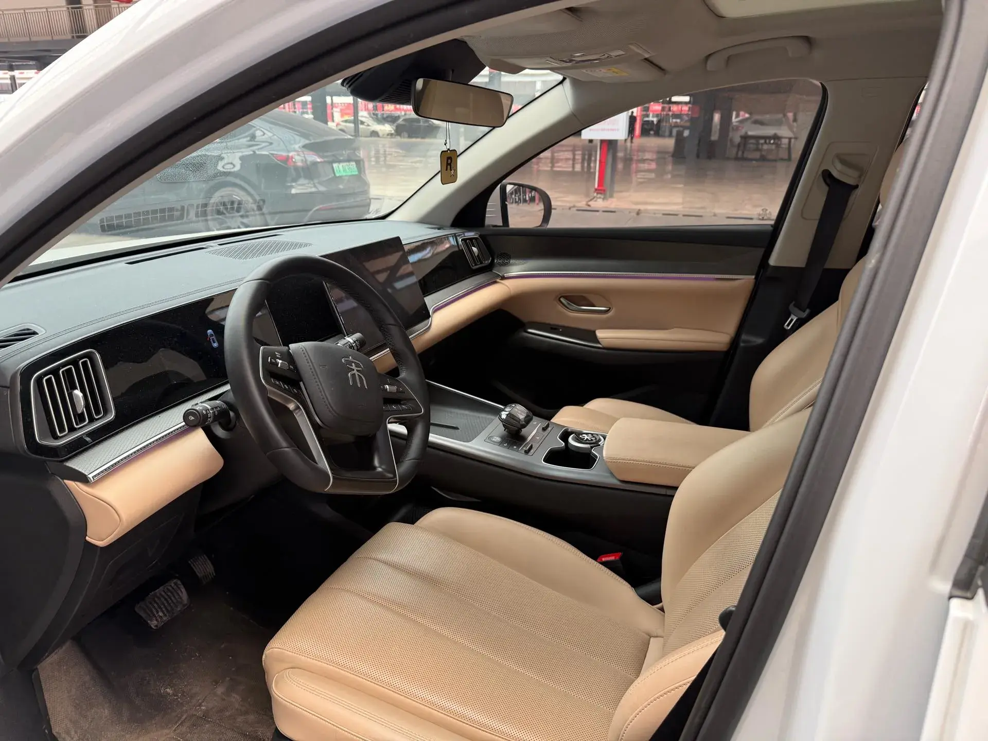 2025 BYD SONG thumbnail 2