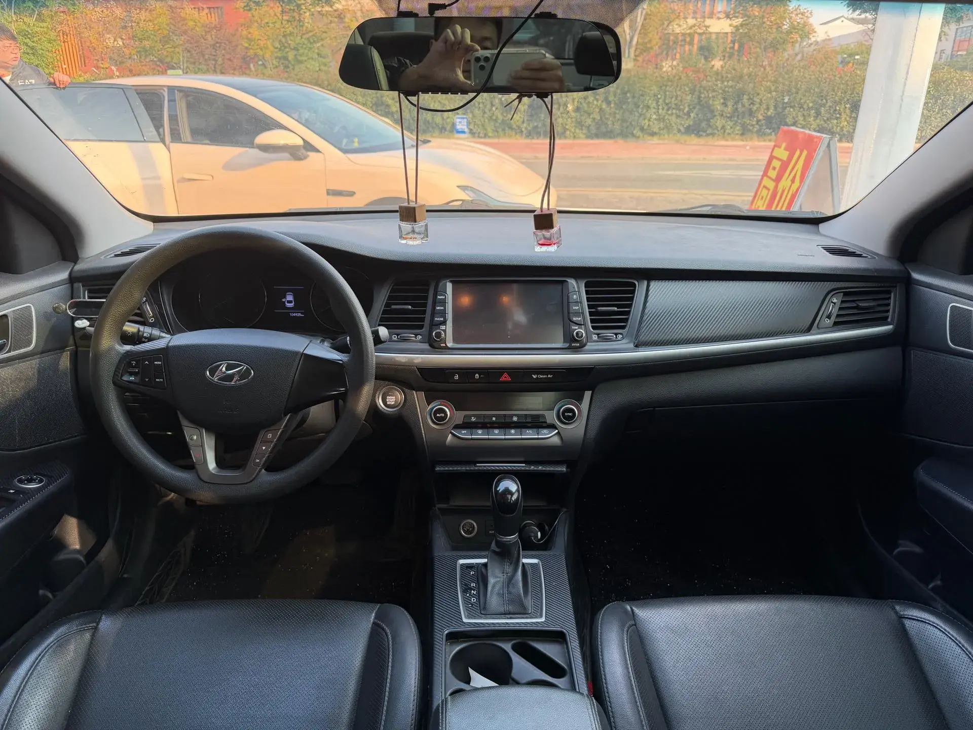 2017 HYUNDAI MISTRA thumbnail 4