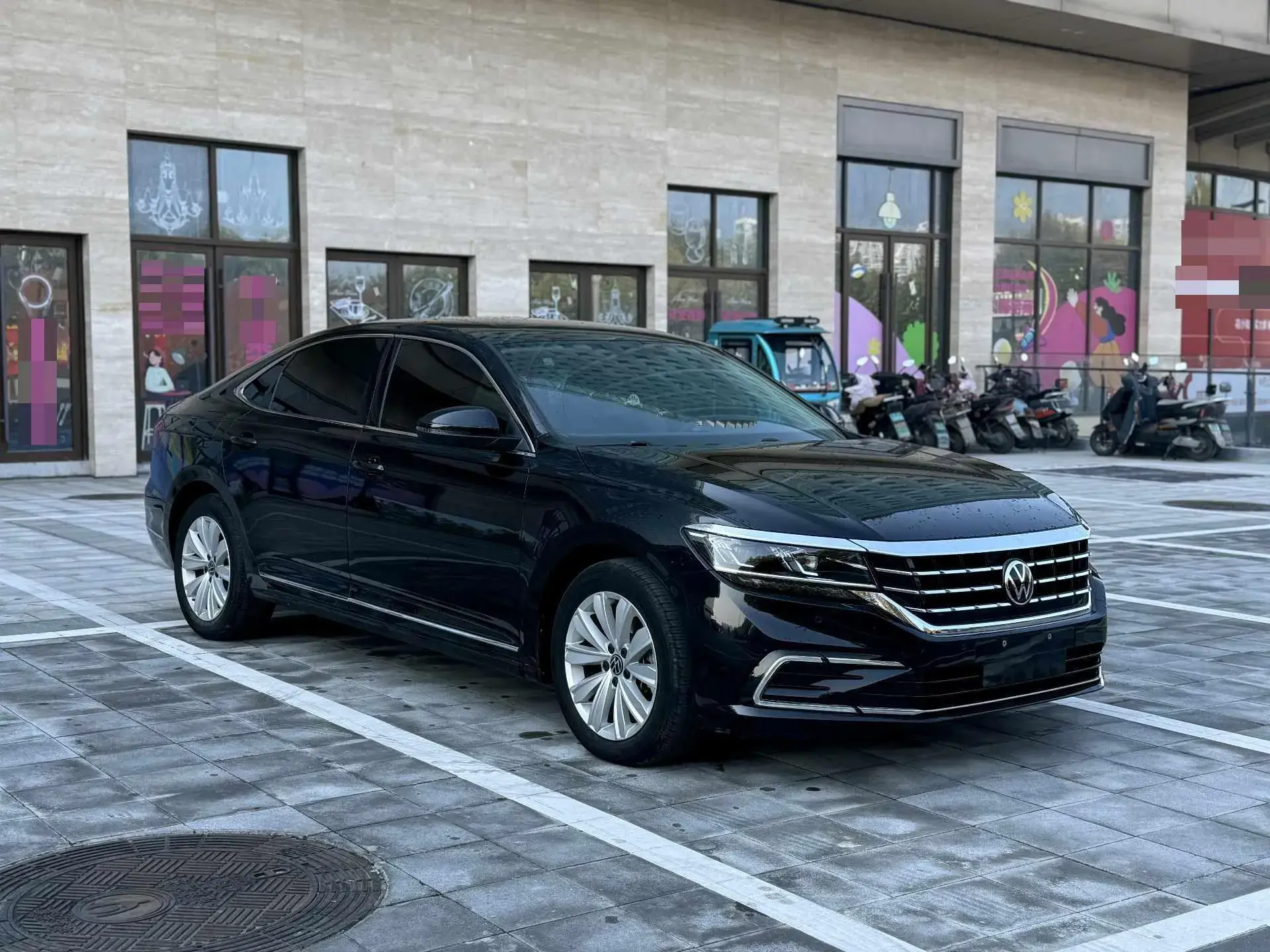 2020 VOLKSWAGEN PASSAT thumbnail 3