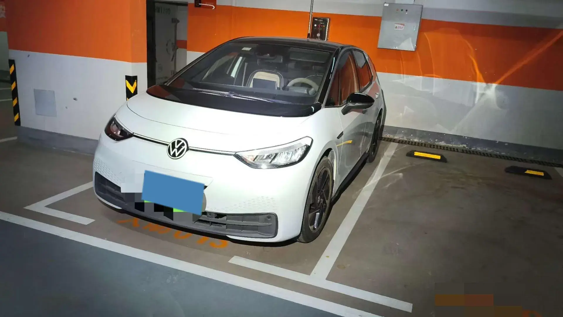 2023 VOLKSWAGEN ID.3 view 1