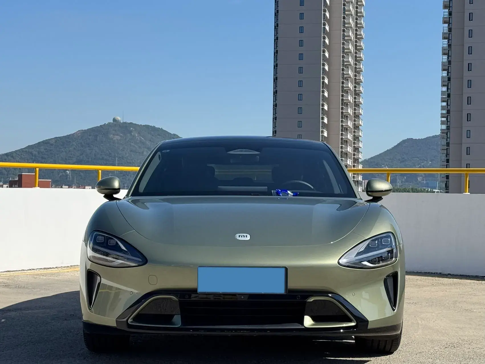 2024 MI SU7 thumbnail 2