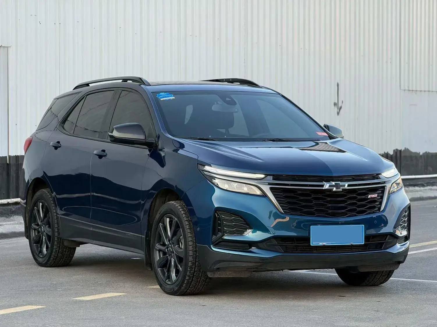 2022 CHEVROLET EQUINOX thumbnail 3