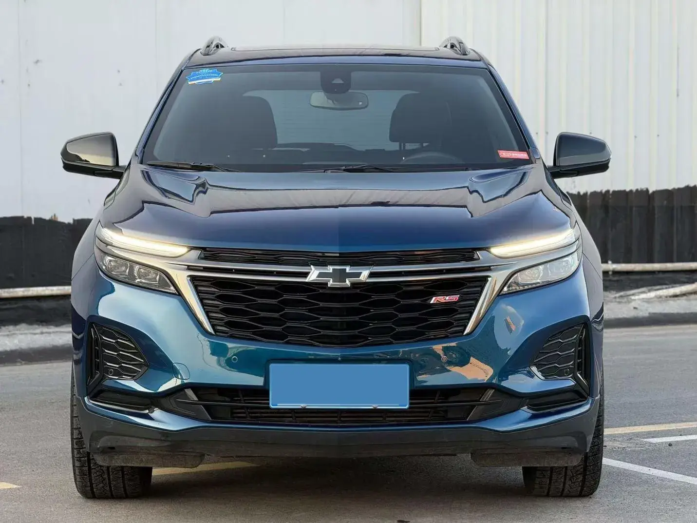2022 CHEVROLET EQUINOX thumbnail 2