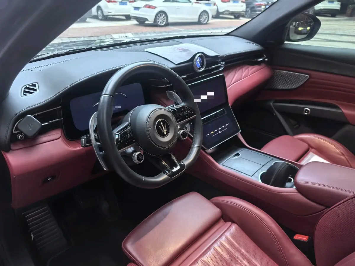 2023 Maserati Grecale 2.0T 300HP L4 8AT,autocango,china used car exporter,china ev exporter,chinese used car exporter,chinese used ev exporter