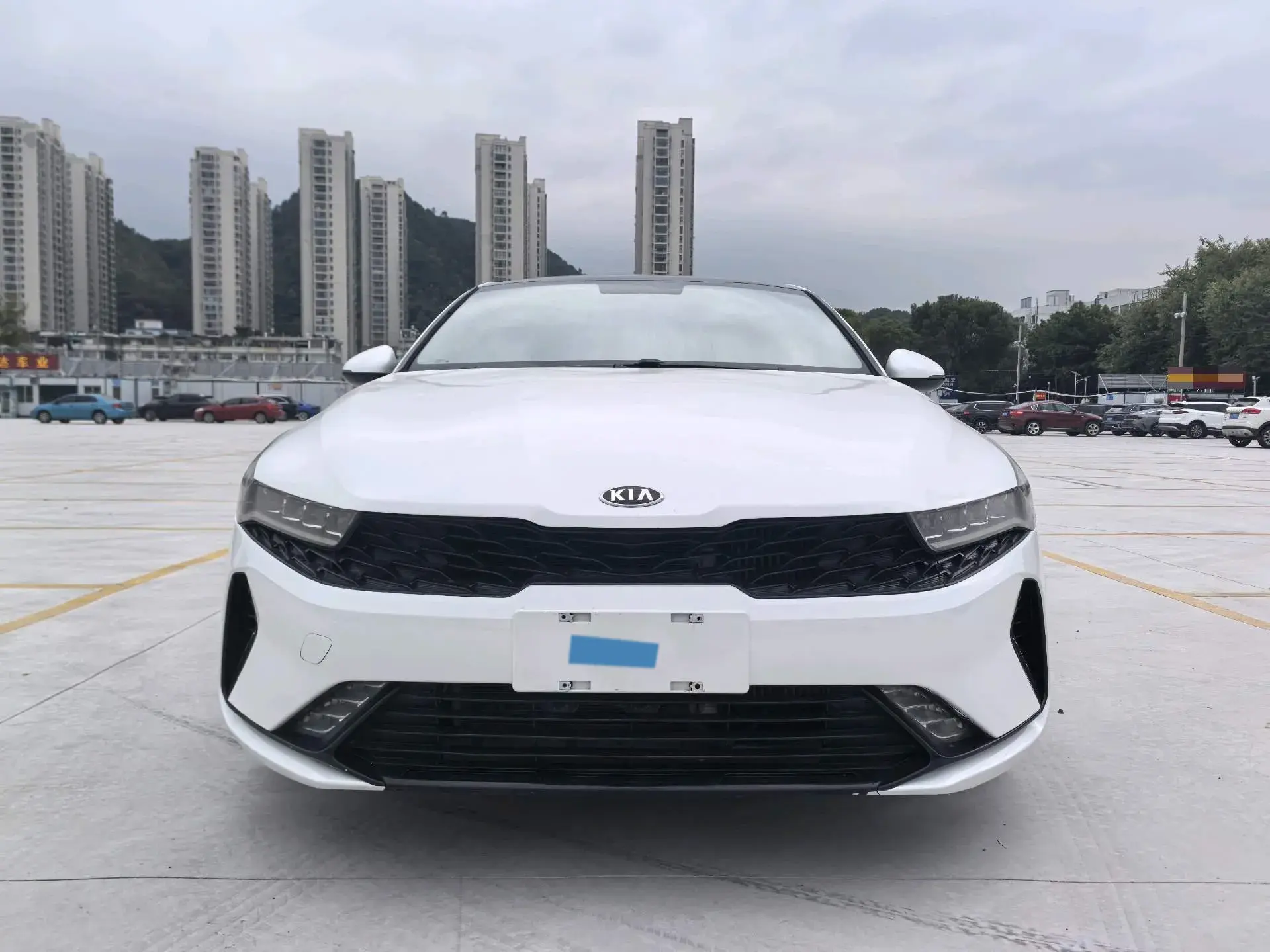 2020 KIA K5 thumbnail 3