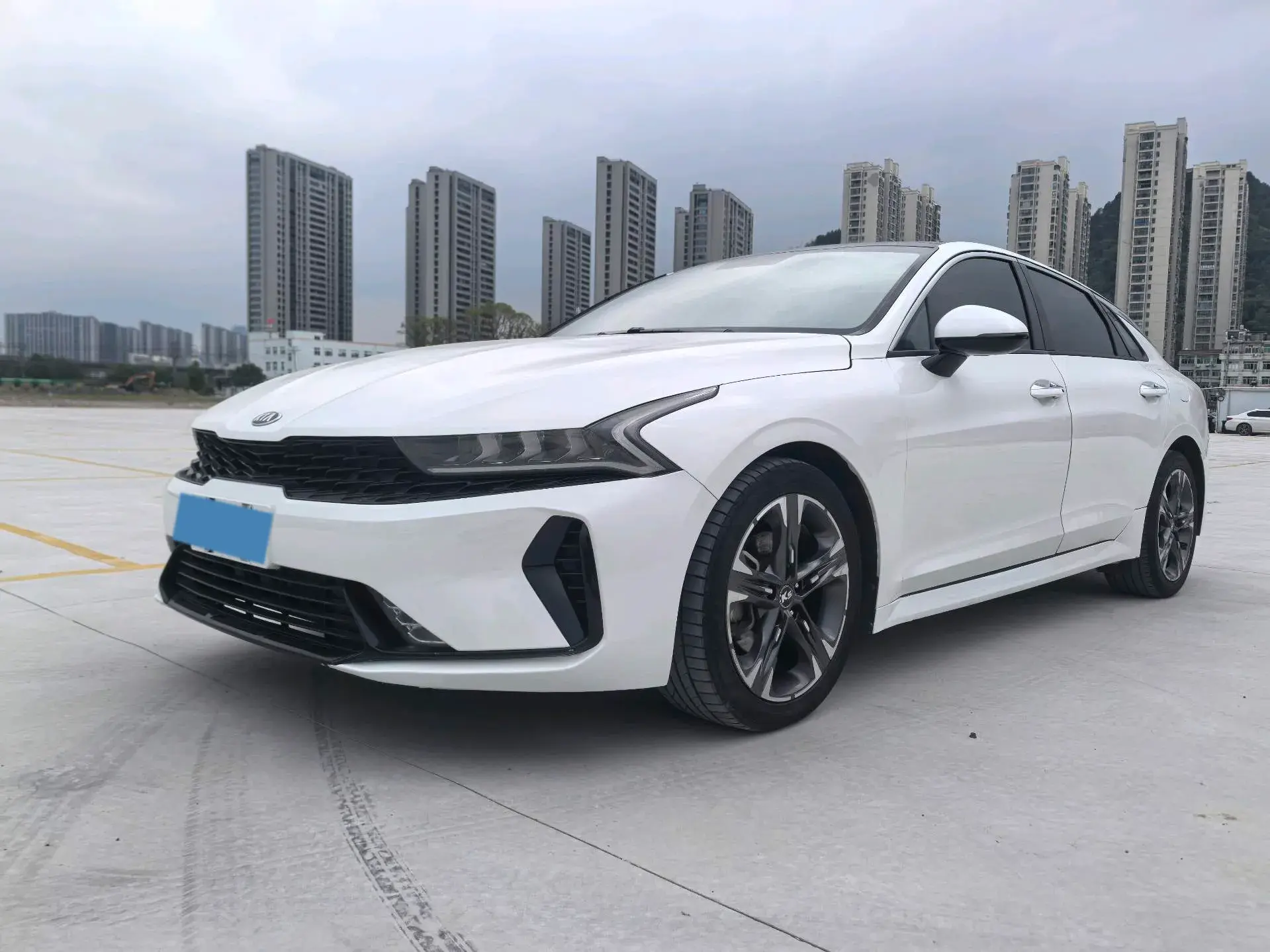 2020 KIA K5 view 1