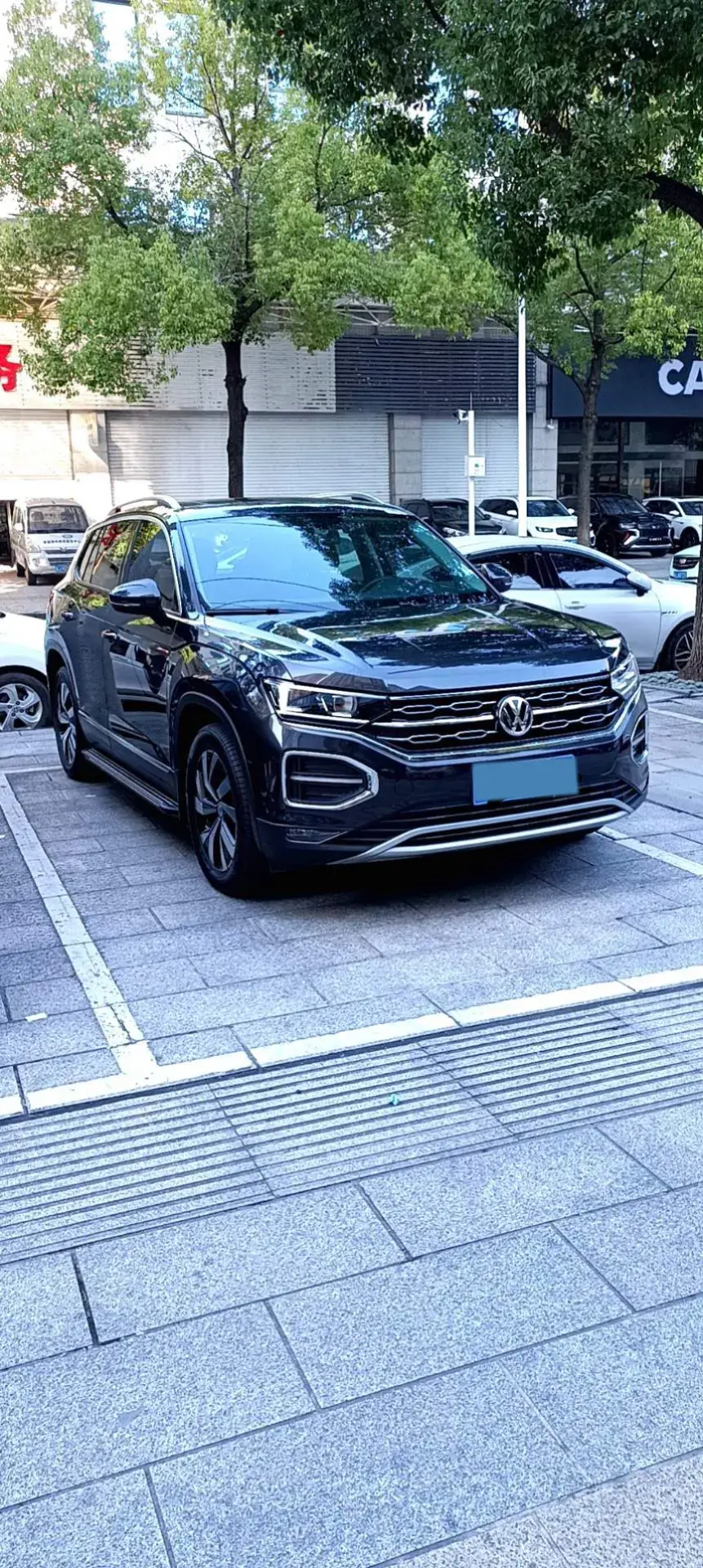 2019 VOLKSWAGEN TAYRON thumbnail 2