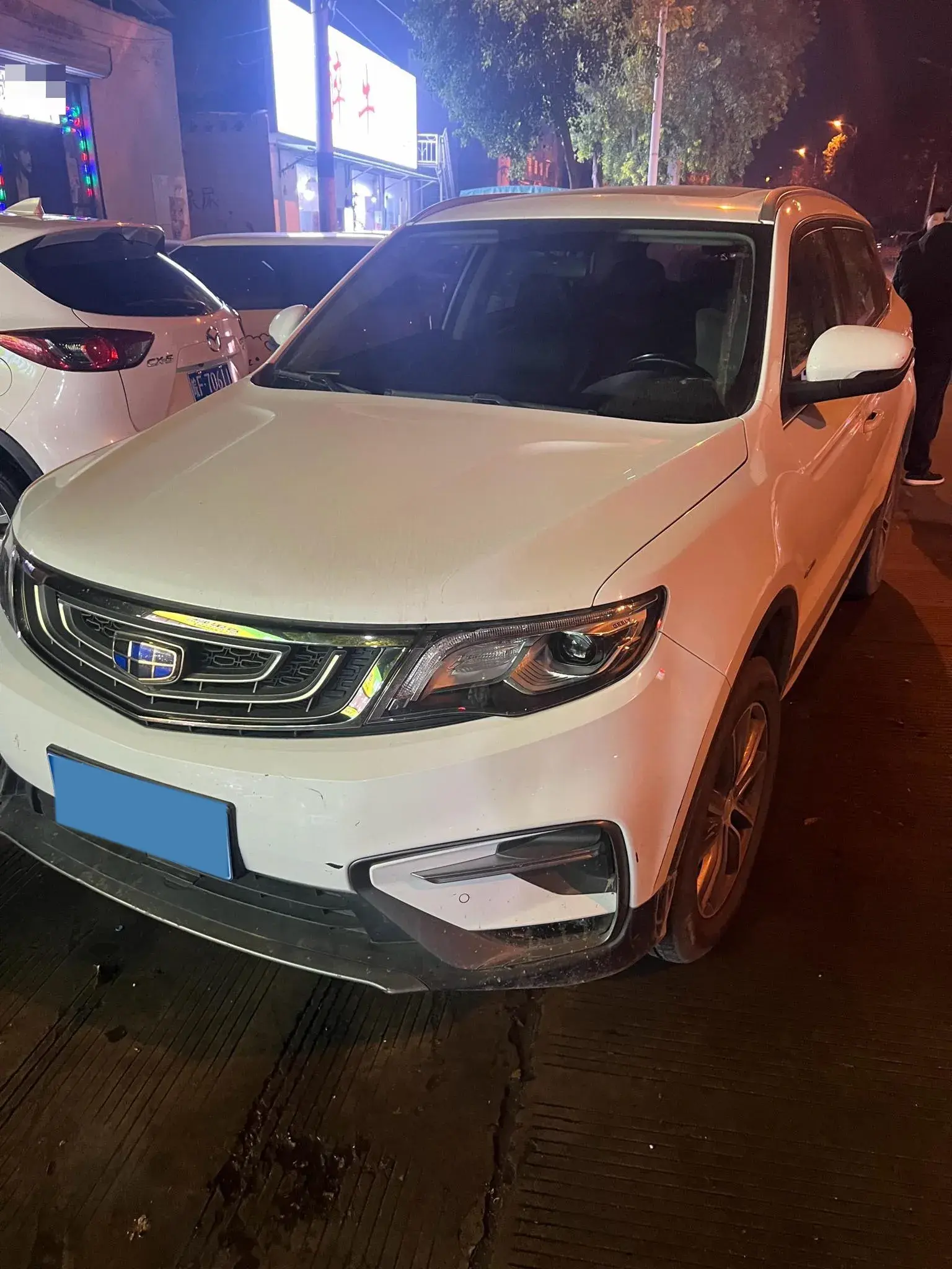 2020 GEELY AZKARRA view 1