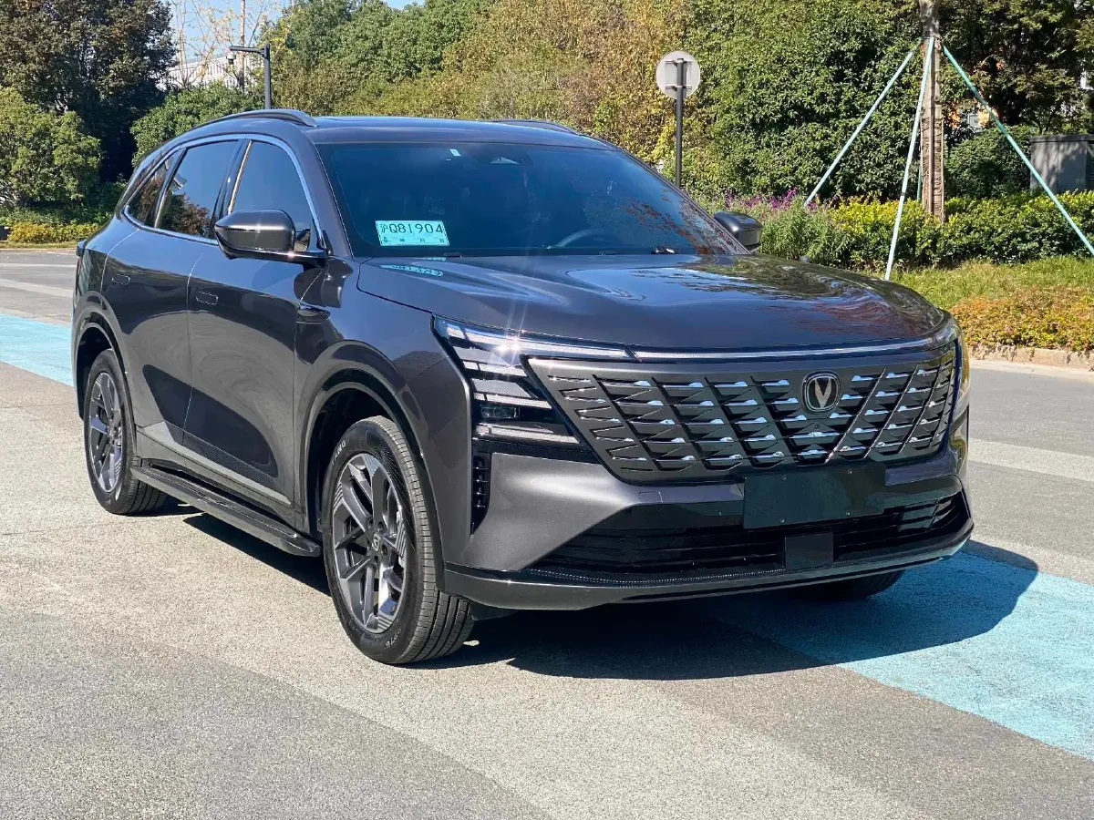 2025 ChangAn CS75 Plus 1.5T 192HP L4 8AT,autocango,china used car exporter,china ev exporter,chinese used car exporter,chinese used ev exporter