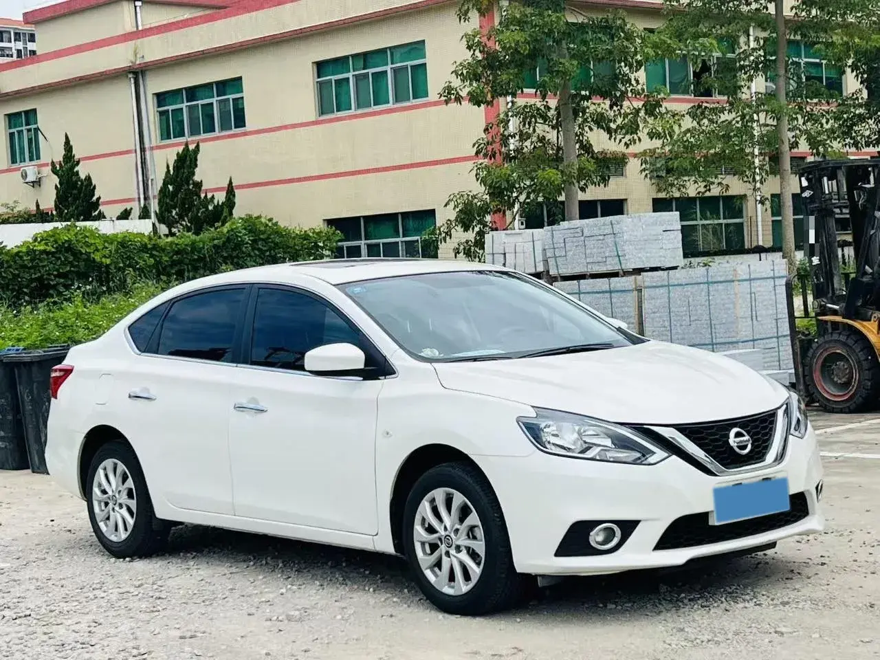 2019 NISSAN SYLPHY thumbnail 2
