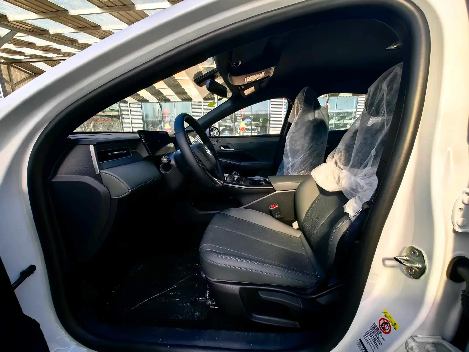 2025 BYD QIN thumbnail 4